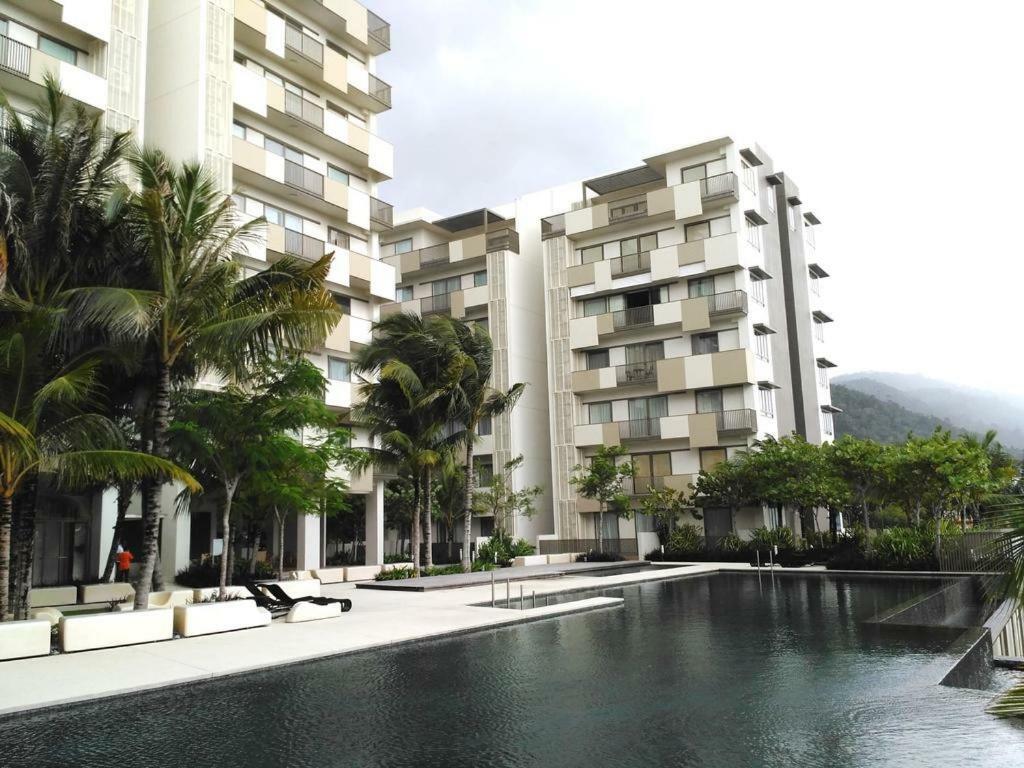 By The Sea Beachfront Penang Batu Ferringhi Exterior foto